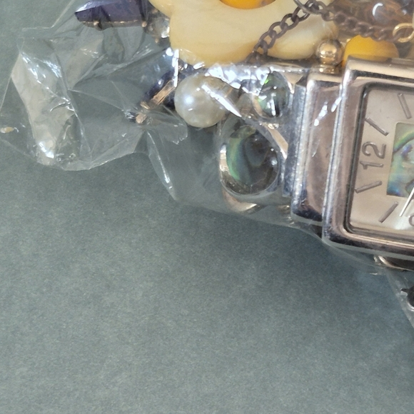 Mystery Craft Jewellry Bag - Picture 9 of 16